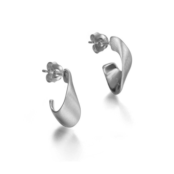 Curved earrings in sterling silver