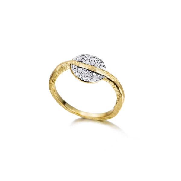 Anillo de plata con baño de oro 18k
