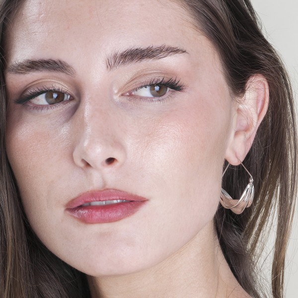 Hook earrings with wavy design in sterling silver 925