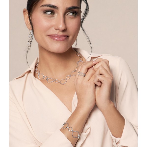 Collar de formas irregulares de plata de ley 925